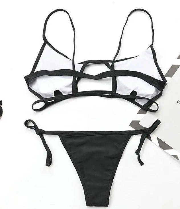 Ensemble de Bikini Rouge Sexy Creusé pour Femmes