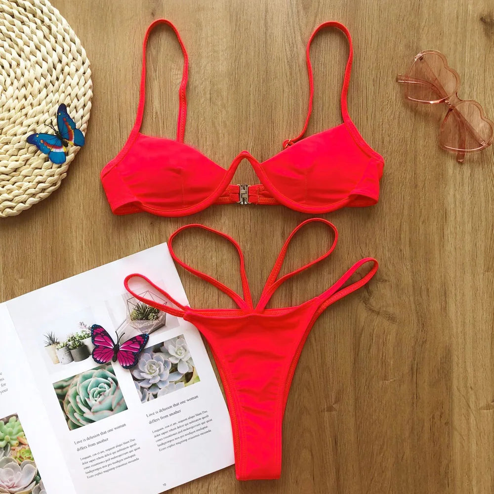 Ensemble de Bikini Rouge Sexy Creusé pour Femmes