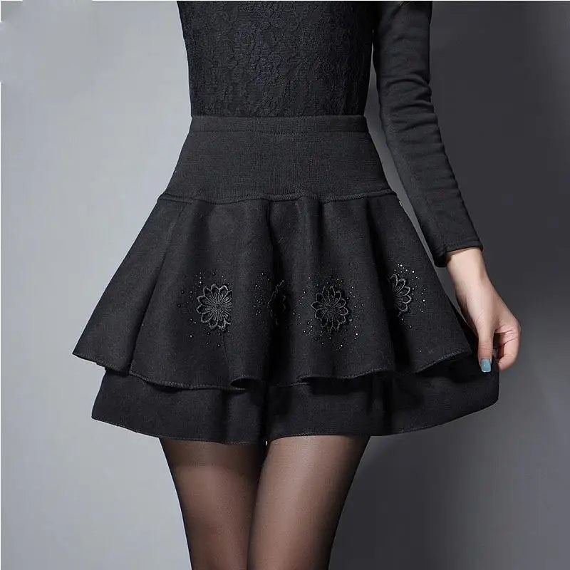 Jupe d'été Zuolunouba Slim Preppy pour femmes, mini tutu à fleurs avec nœud, jupe-short en dentelle extensible, taille haute pour étudiante