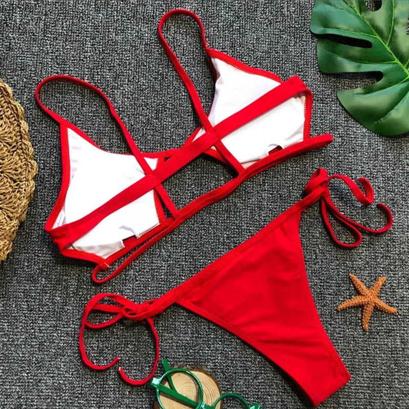 Ensemble de Bikini Rouge Sexy Creusé pour Femmes