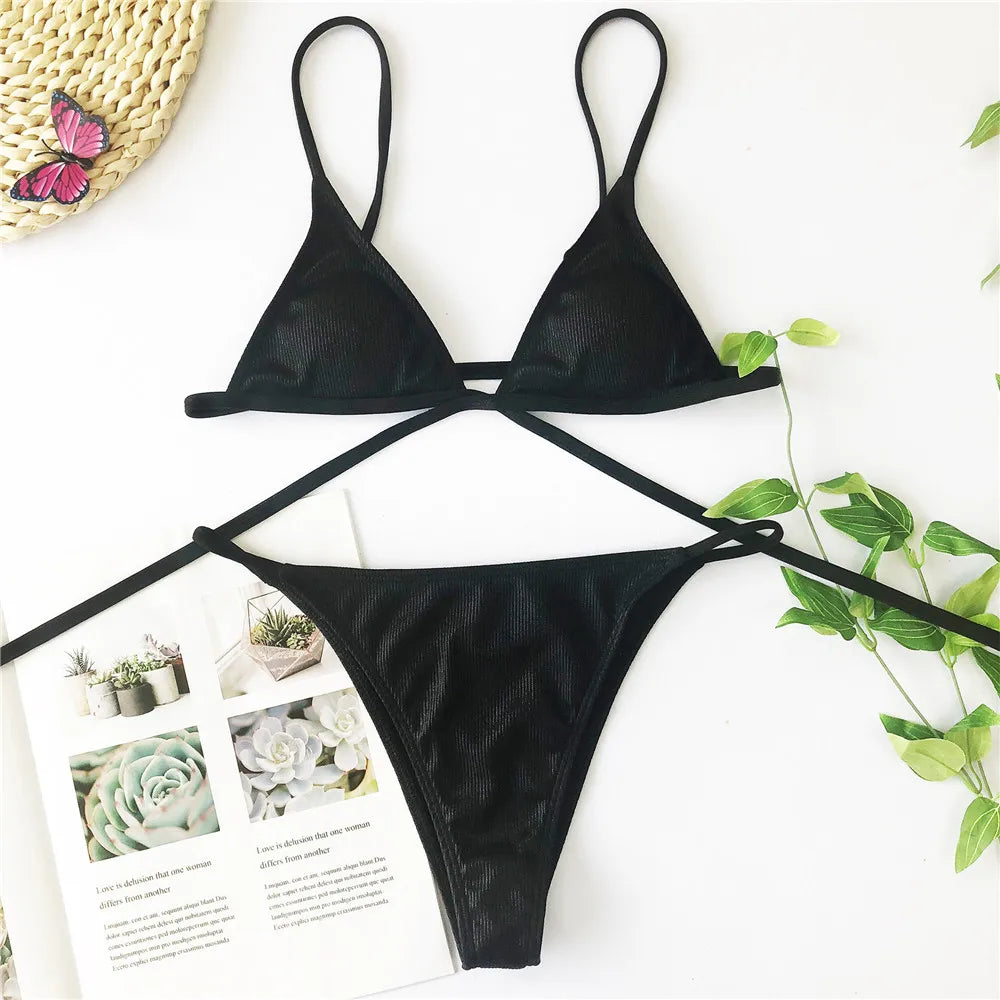Ensemble de Bikini Rouge Sexy Creusé pour Femmes
