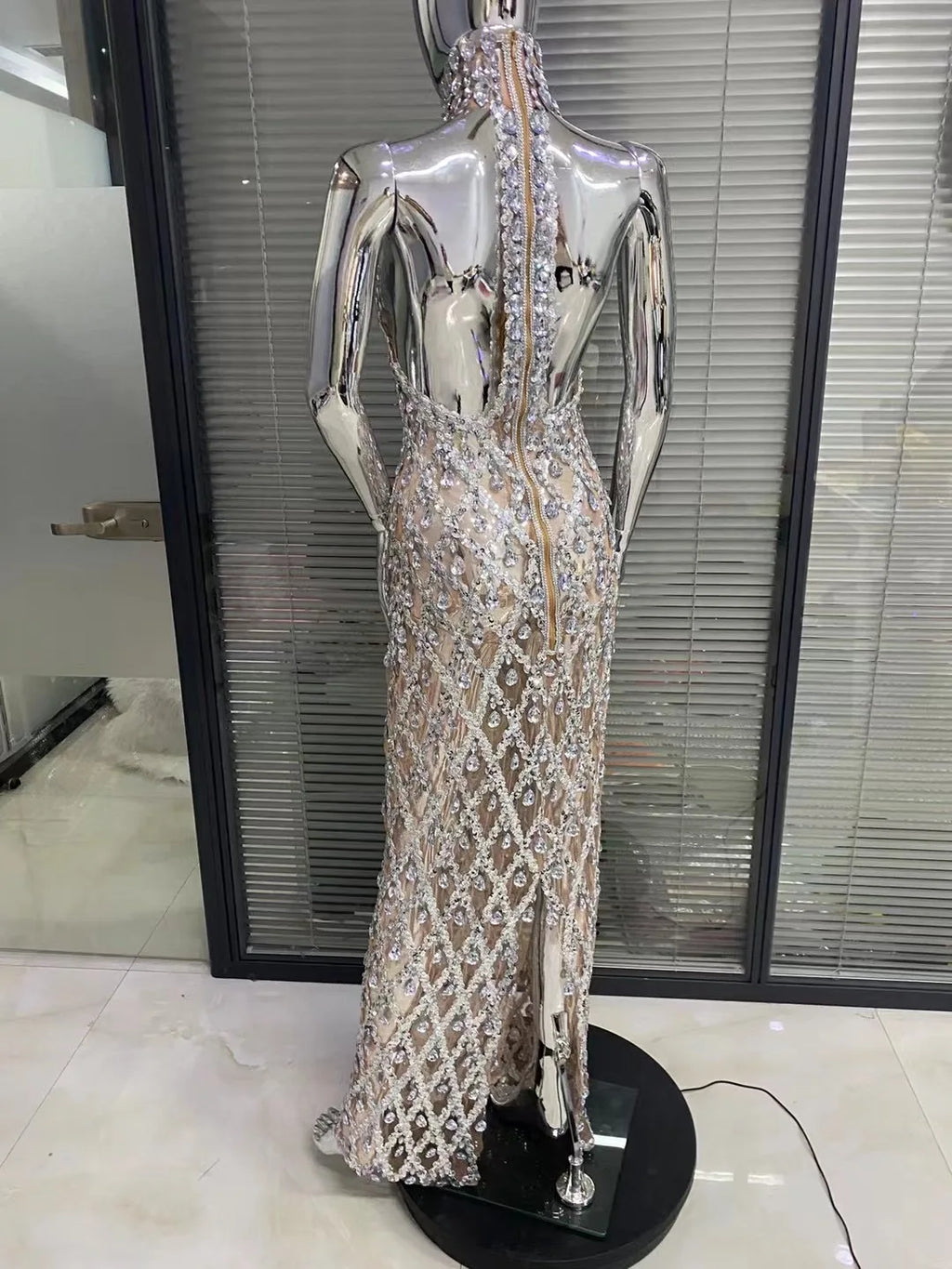 High Quality Flashing Silver Rhinestone Crystals Fringes Transparent Long Birthday Celebrate Evening Party Dress