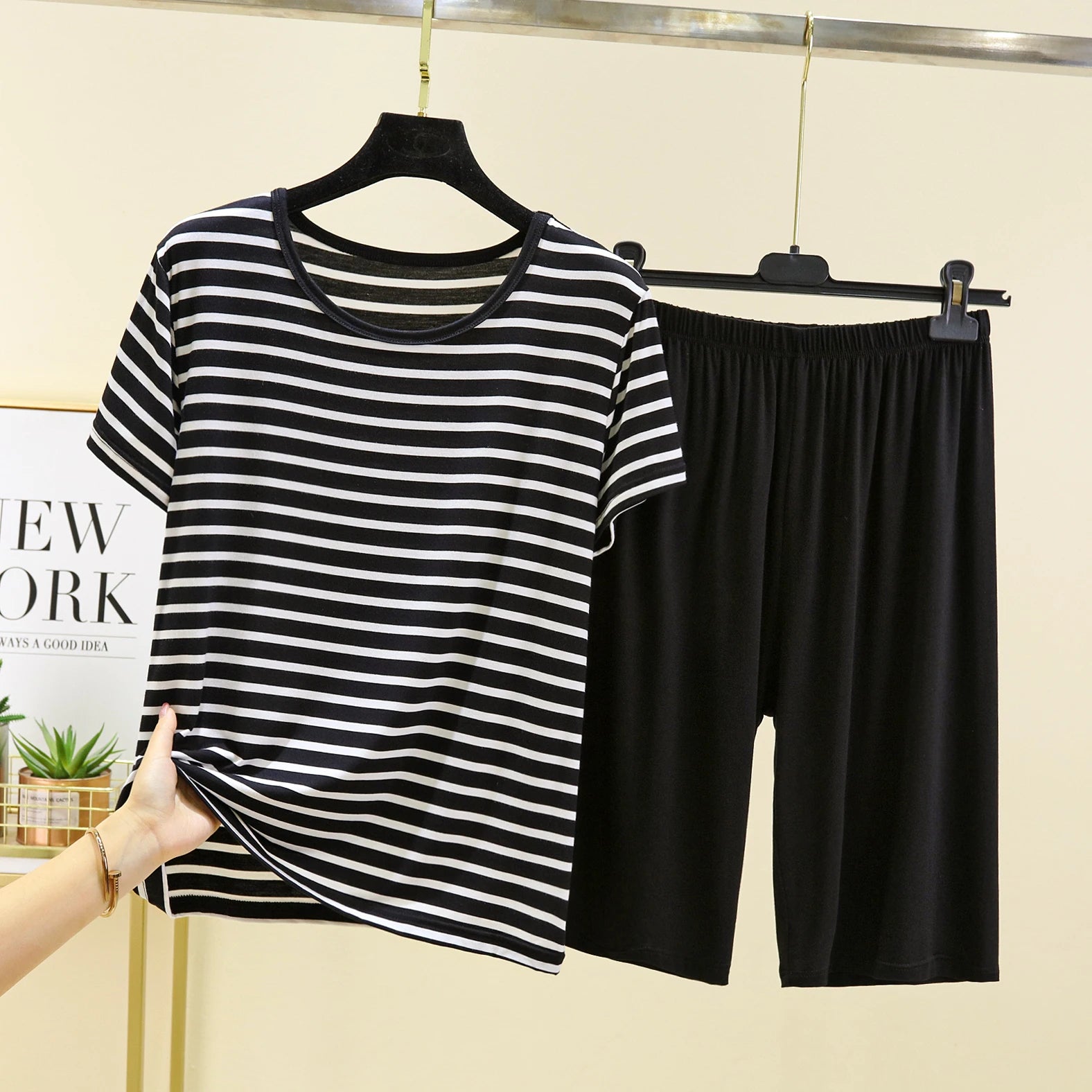 Modal Striped Spwear Set Women Summer Thin Loose ort Sve Casual orts Two Piece Set Comfortable Breathable Nightgown