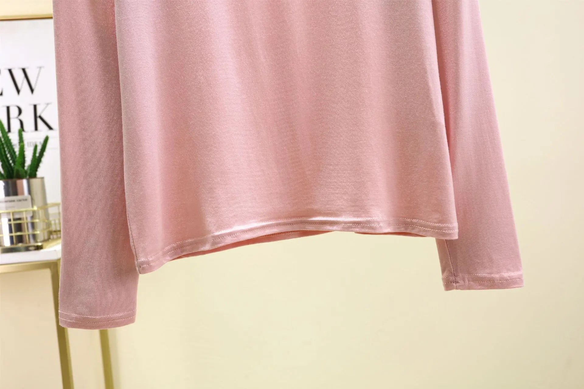 Plus size L to 6XL U-Neck Women's T-shirt Long sleeves Loose Bottomed Tshirts solid color Casual Tee Tops All match