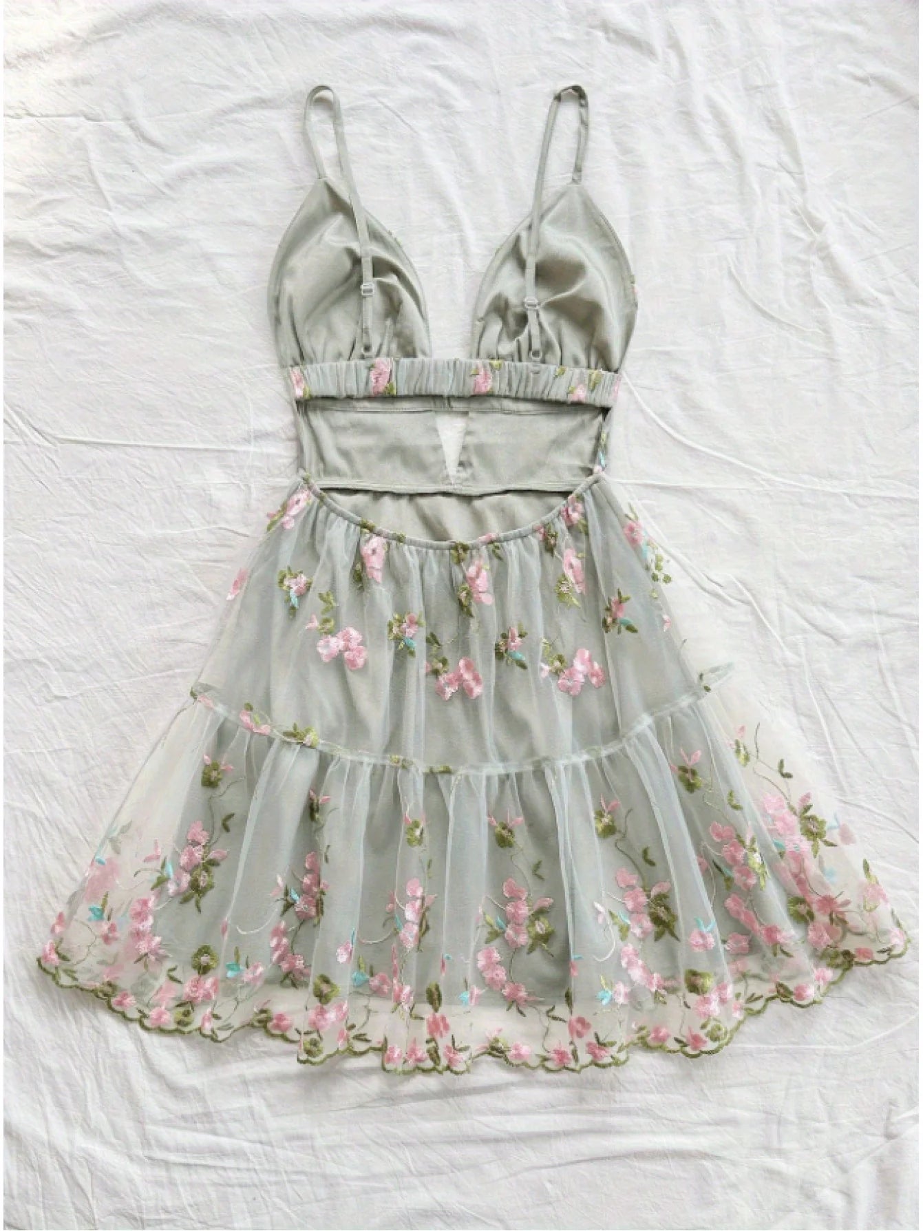Plus-size Women Summer Vacation Lace Splicing Straps Hollow-out A-line Backless Embroidery Mini Dress